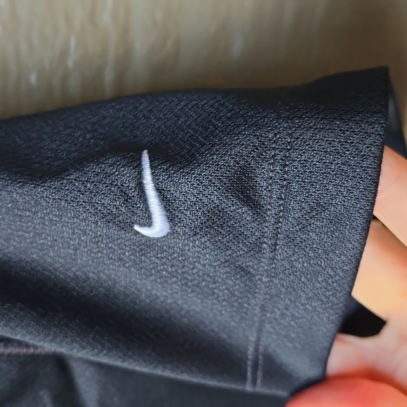 NIKE GOLF Ladies Dri-FIT Pebble Texture Sport Shirt NEW NWT BLACK MFeatures High - Picture 5 of 10